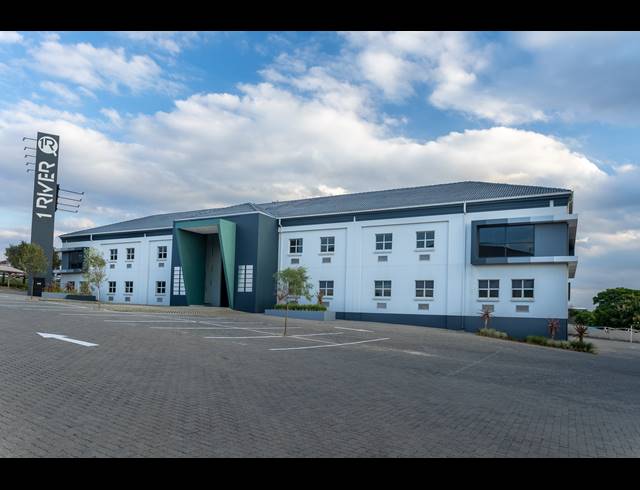 335M² OFFICE TO LET IN VORNA VALLEY
